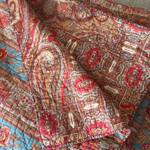 Pottery Barn King Size Quilt - Picture 2 of 3